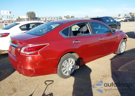 2015 Nissan Altima 2.5 S из США, поврежденный, VIN 1N4AL3AP5FN882373